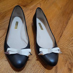 Louise et Cie Black Flat with Bow Sz8.5M